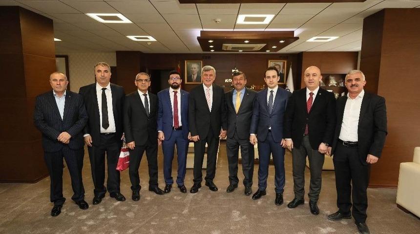 Başkan Karaosmanoğlu, &ldquo;sporda Tesisleşmeye &Ouml;nem Veriyoruz&rdquo;