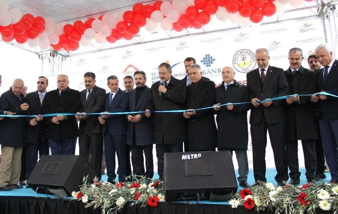 Bakan &Ouml;zhaseki Vatandaşları Ter&ouml;r &Ouml;rg&uuml;tlerine Karşı Uyanık Olmaya &Ccedil;ağırdı