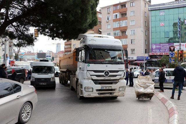 (özel) Kartal’da Hafriyat Kamyonu Dehşeti