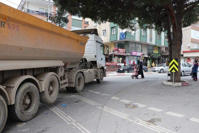 (özel) Kartal’da Hafriyat Kamyonu Dehşeti