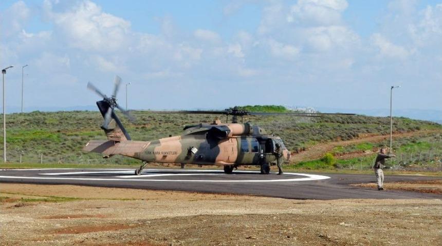 Genelkurmay Başkanı Akar&rsquo;dan Yaralı Askerlere Ziyaret