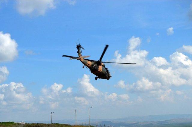 Genelkurmay Başkanı Akar’dan Yaralı Askerlere Ziyaret