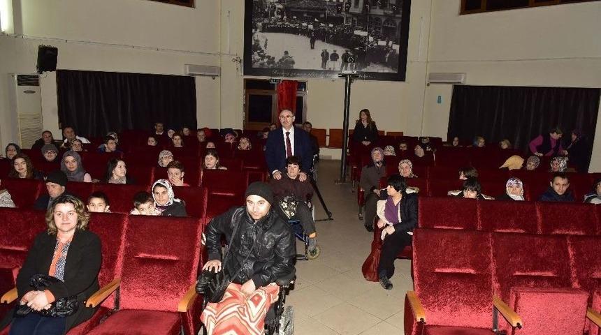 Engellilere &Ouml;zel Film G&ouml;sterimi