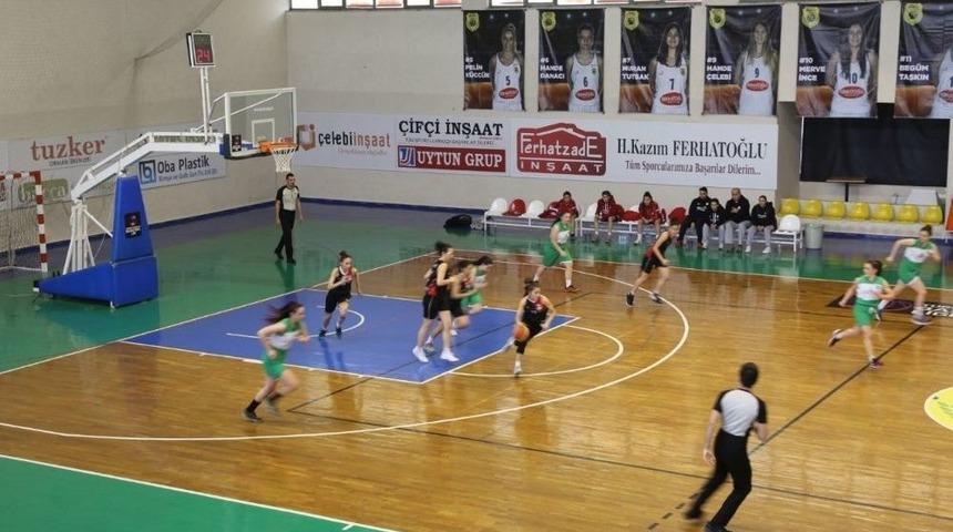 Burhaniyeli Kızlar &Ccedil;anakkale Yolcusu