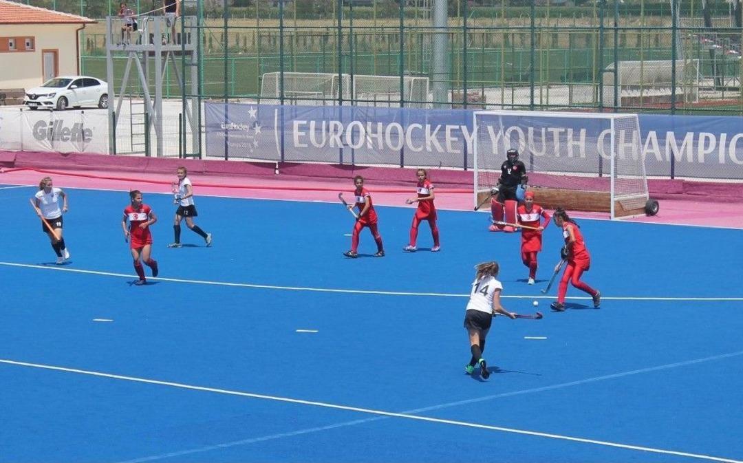 A&ccedil;ık Alan Avrupa Hokey Şampiyonası Konya&rsquo;da Başladı