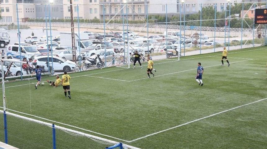 Erhan Aksay&rsquo;da Yarı Finalistler Belli Oldu