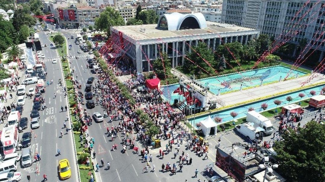 Sara&ccedil;hane 15 Temmuz Anıtı A&ccedil;ıldı