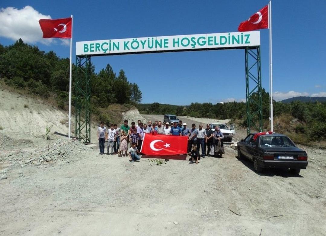 Gurbet&ccedil;i Desteğiyle 15 Temmuz Şehitleri İ&ccedil;in Fidan Dikildi