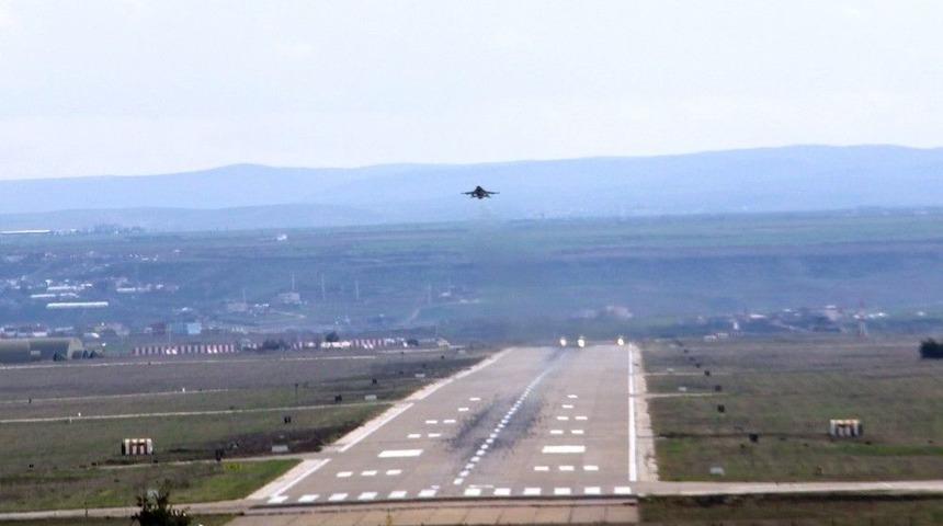 F-16&rsquo;lar Peş Peşe Havalandı
