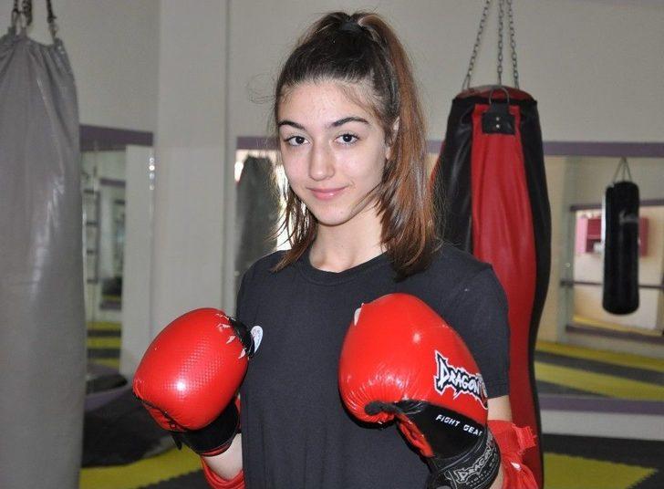 Manisalı Milli Sporcu Rabia Ercan, Ömer Halisdemir İçin Ringe Çıkacak G5