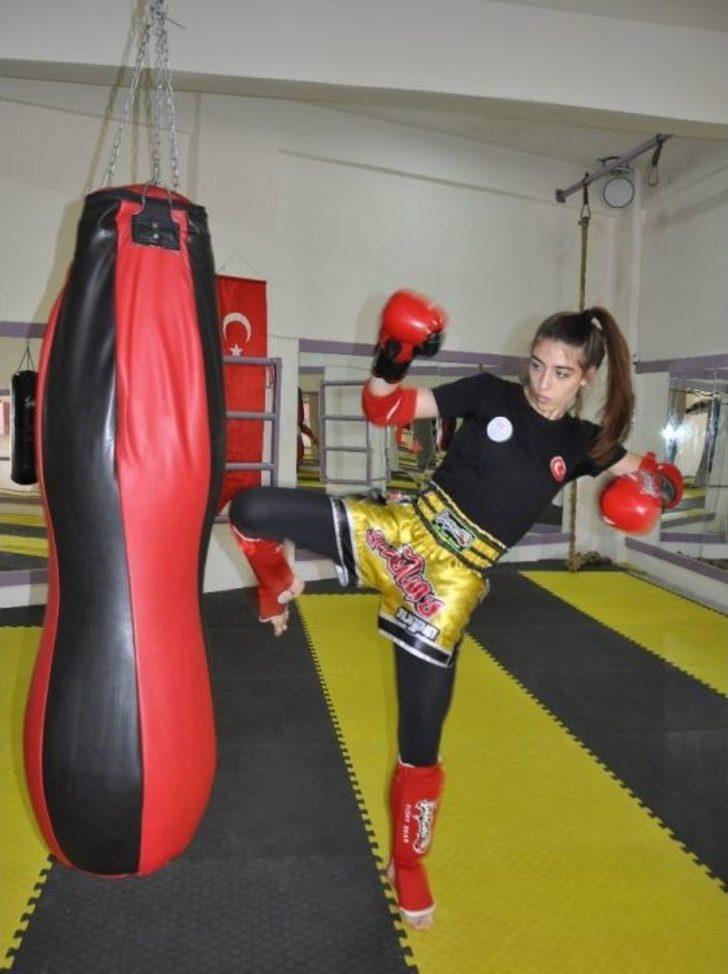 Manisalı Milli Sporcu Rabia Ercan, Ömer Halisdemir İçin Ringe Çıkacak G1