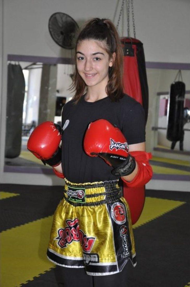 Manisalı Milli Sporcu Rabia Ercan, Ömer Halisdemir İçin Ringe Çıkacak G2