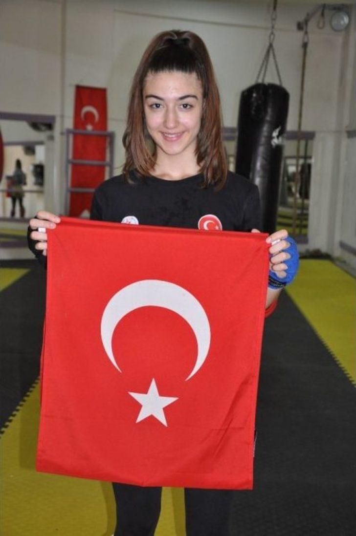 Manisalı Milli Sporcu Rabia Ercan, Ömer Halisdemir İçin Ringe Çıkacak G3