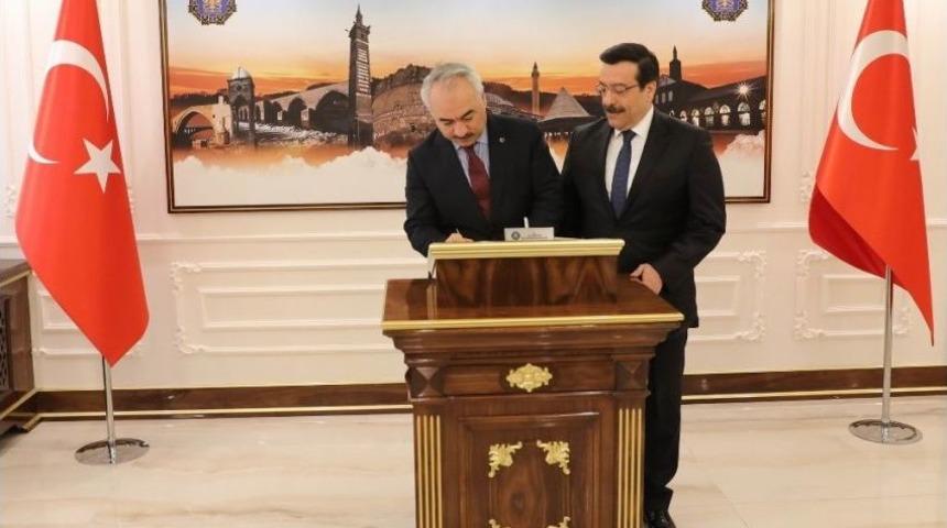 İ&ccedil;işleri Bakan Yardımcısından Başkan Atilla&rsquo;ya Ziyaret