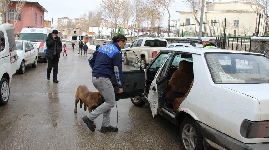 Erzurum Polisinden G&uuml;ven Ve Huzur Uygulaması