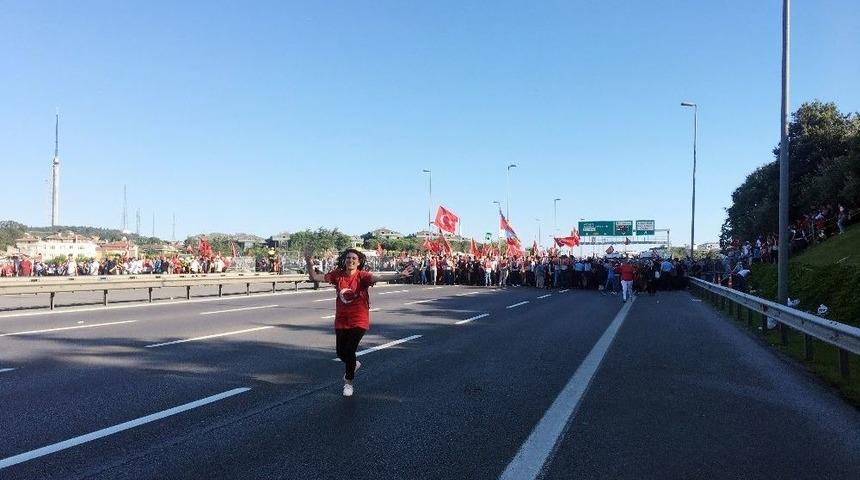 Vatandaşlar Miting Alanına Koşarak Girdi