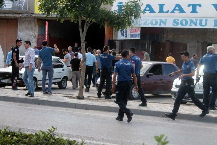 Konya’da İki Grup Arasındaki Kavgada Silahlar Çekildi G1