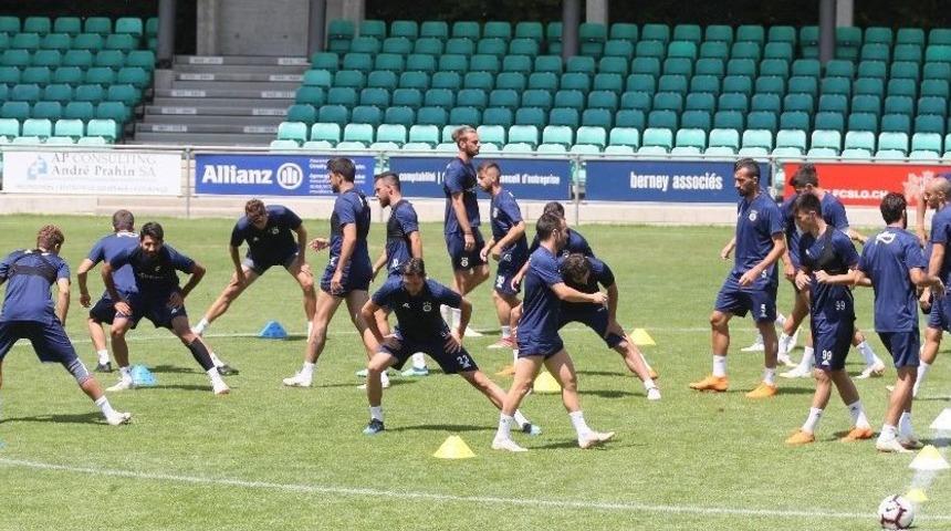 Fenerbah&ccedil;e G&uuml;n&uuml; &Ccedil;ift Antrenmanla Tamamladı