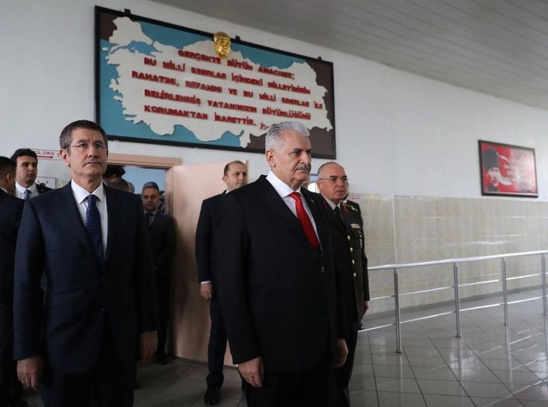 Başbakan Yıldırım: &ldquo;d&uuml;n Al&ccedil;ak&ccedil;a Bir Pusu Sebebiyle 8 Askerimiz Şehit Oldu&rdquo;