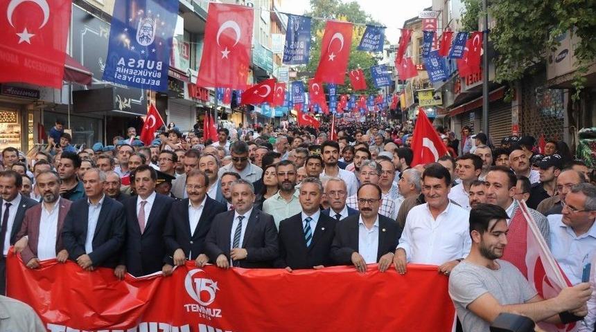 D&uuml;ndar: "15 Temmuz&rsquo;u Unutmayacağız, Unutturmayacağız"