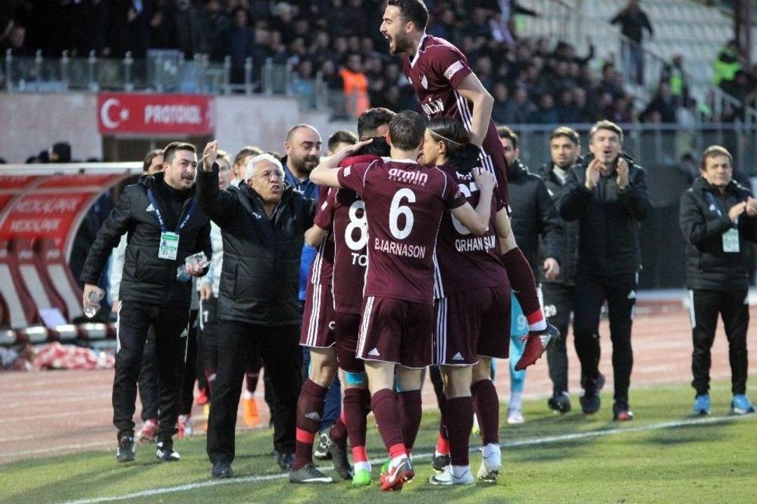 Spor Toto 1. Lig: Ty Elazığspor: 3 - &Uuml;mraniyespor: 0