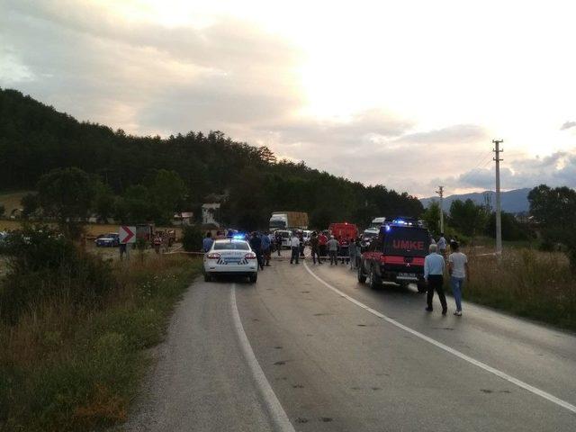 Bolu’da Trafik Kazası: 2 Ölü, 6 Yaralı 1