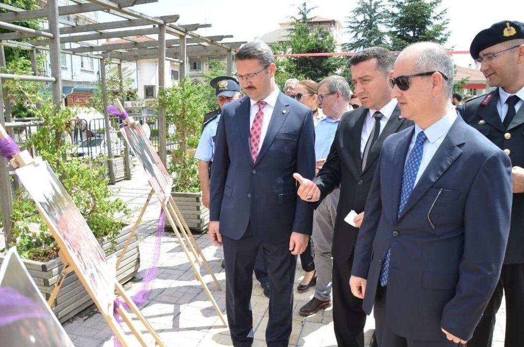 Boz&uuml;y&uuml;k&rsquo;te &ldquo;15 Temmuz&rdquo; Konulu Fotoğraf Sergisi
