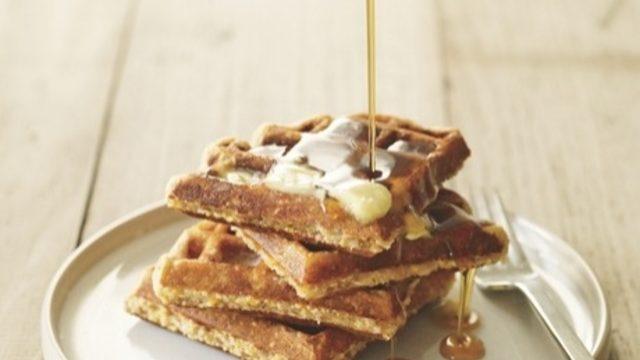 Mısır Unlu ve Yulaflı Waffle