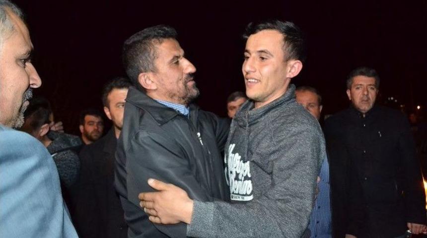 Afrin Gazisine Coşkulu Karşılama