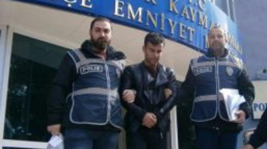 Kendisini "polis" Olarak Tanıtan Dolandırıcılar 85 Yaşındaki Adamın 33 Bin Tl&rsquo;sini Aldı