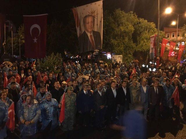 Ardahan’da Demokrasi Nöbeti Ve Milli Birlik Yürüyüşü