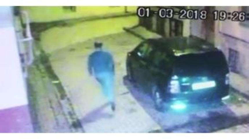 Fatih&rsquo;te Elleri Bağlı Şekilde Alıkoyulan M&uuml;lteciler Polis Baskınıyla Kurtarıldı