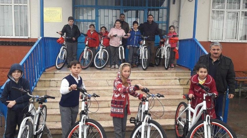 İzmit&rsquo;te Bisiklet Coşkusu K&ouml;ylerden Başladı