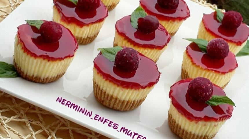 Organik Labneli Mini Cheesecakeler
