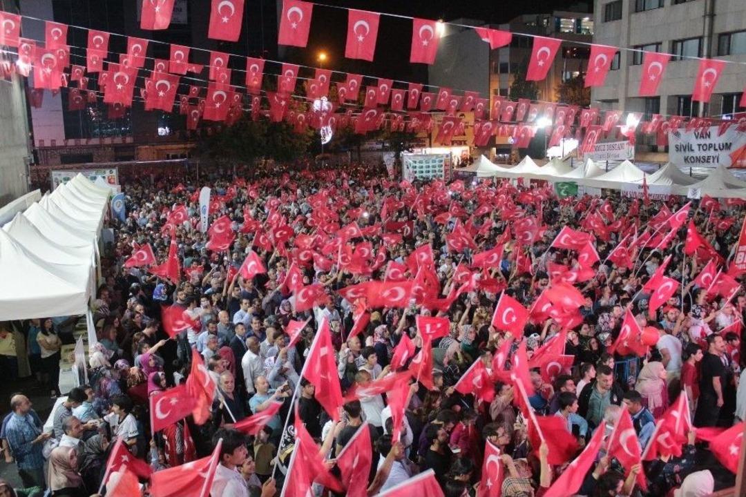 Van&rsquo;da 15 Temmuz Demokrasi Ve Milli Birlik G&uuml;n&uuml;