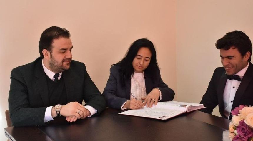 Ak Parti Tepebaşı Yeni &Ccedil;ifte Ev Kurdu