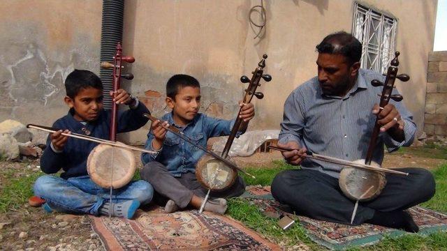 (özel) Üç Kuşaktır Ekmeklerini Atın Kuyruğundan Çıkarıyorlar