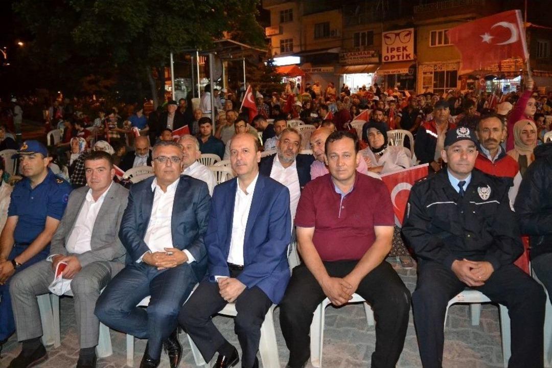 Şuhut&rsquo;ta Demokrasi N&ouml;betine Vatandaşlar Akın Etti