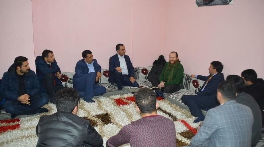 Yazar Aydın Eleşkirtli Gen&ccedil;lerle Buluştu