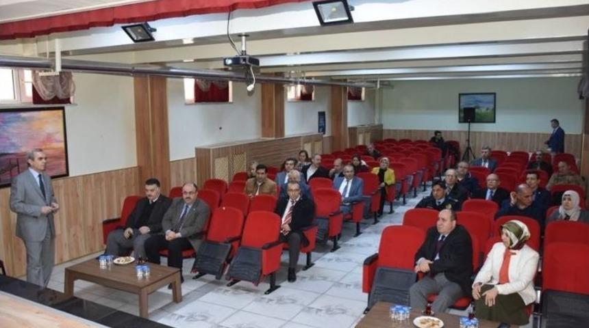 İl Hayat Boyu &Ouml;ğrenme Halk Eğitimi Planlama Ve İşbirliği Komisyonu Toplantısı Yapıldı