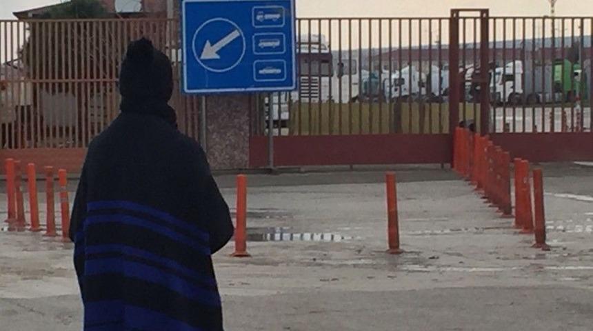 Suriyeli Annenin G&ouml;z&uuml; Sınır Kapısında