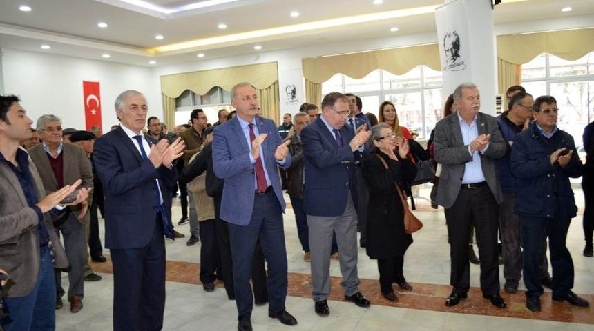 Didim&rsquo;i Anlatan &ldquo;bir &Ouml;yk&uuml;d&uuml;r Yoran&rdquo; Okurlarıyla Buluştu