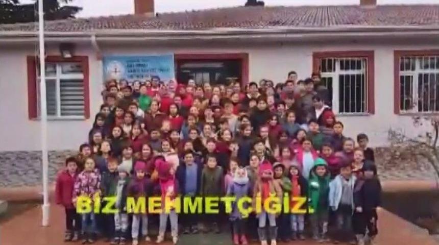 İn&ouml;n&uuml;l&uuml; Minikler Mehmet&ccedil;iğe Destek İ&ccedil;in Kısa Film &Ccedil;ekti