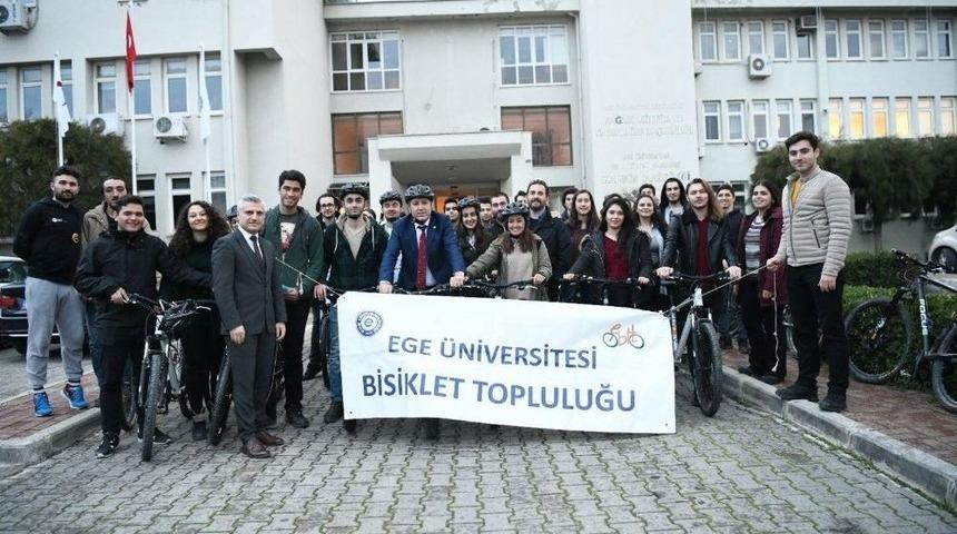 Ege&rsquo;li &Ouml;ğrenciler Kendi Bisikletlerini Tasarladı