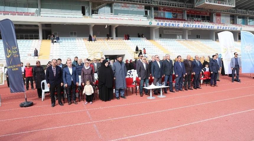 Fetih Coşkusu Geleneksel Ok&ccedil;uluk Yarışmasında 71 Sporcu M&uuml;cadele Ediyor