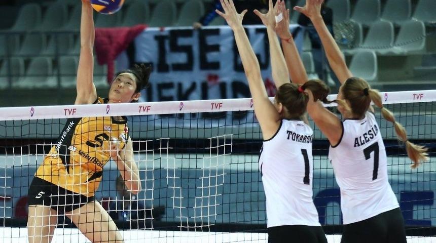 Vakıfbank, Beşiktaş&rsquo;ı Rahat Ge&ccedil;ti