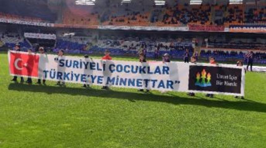Başakşehir&rsquo;de Suriyeli &Ccedil;ocuklardan Teşekk&uuml;r