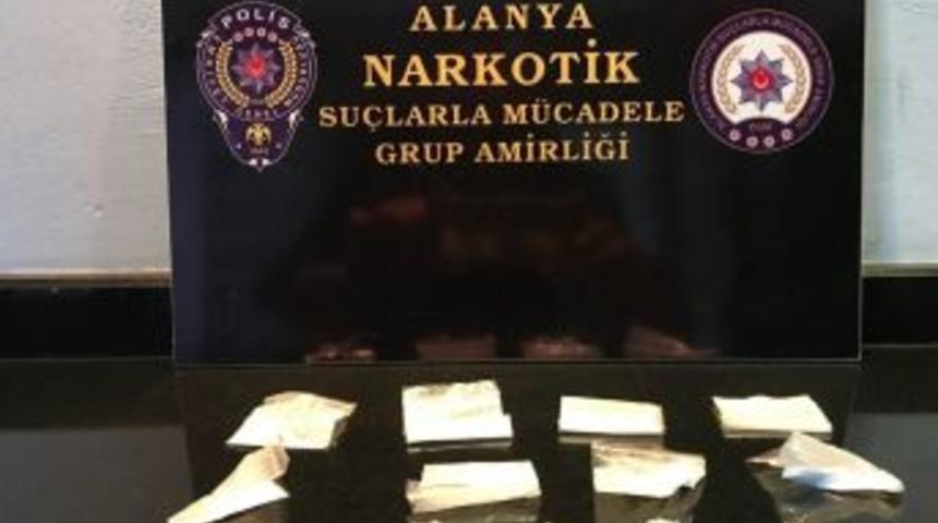 Ş&uuml;pheli Ara&ccedil;tan Kokain &Ccedil;ıktı
