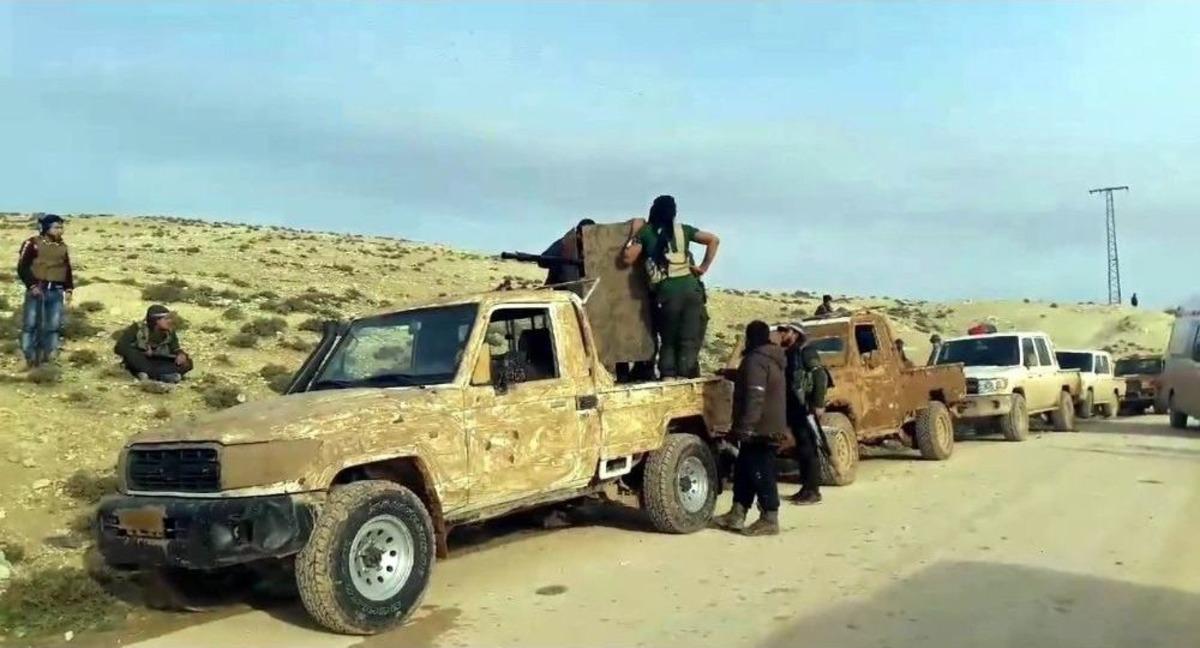 Bafilyon Tepesi&rsquo;ne &Ouml;zg&uuml;r Suriye Ordusu Yığınak Yapıyor