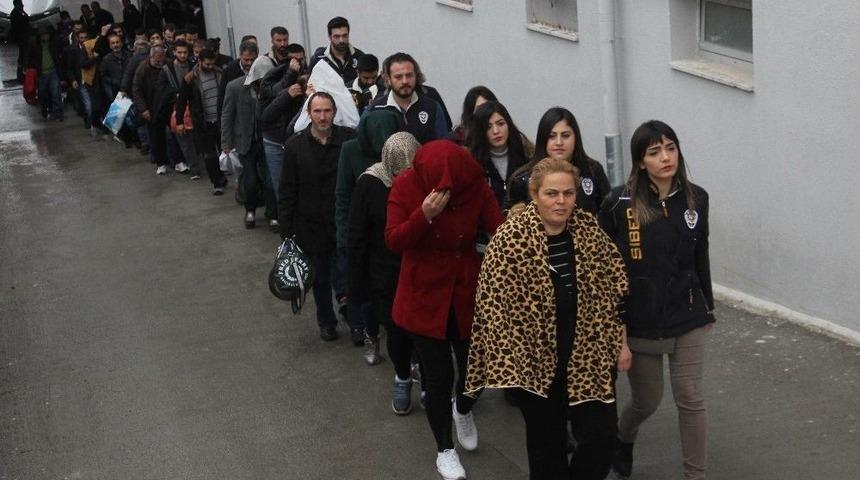 Hayali İthalatla Yurt Dışına 3.5 Milyar Lira Ka&ccedil;ırdılar